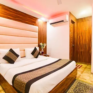 oyo-27009-hotel-olivia-inn.top-gurgaonhotels.com/