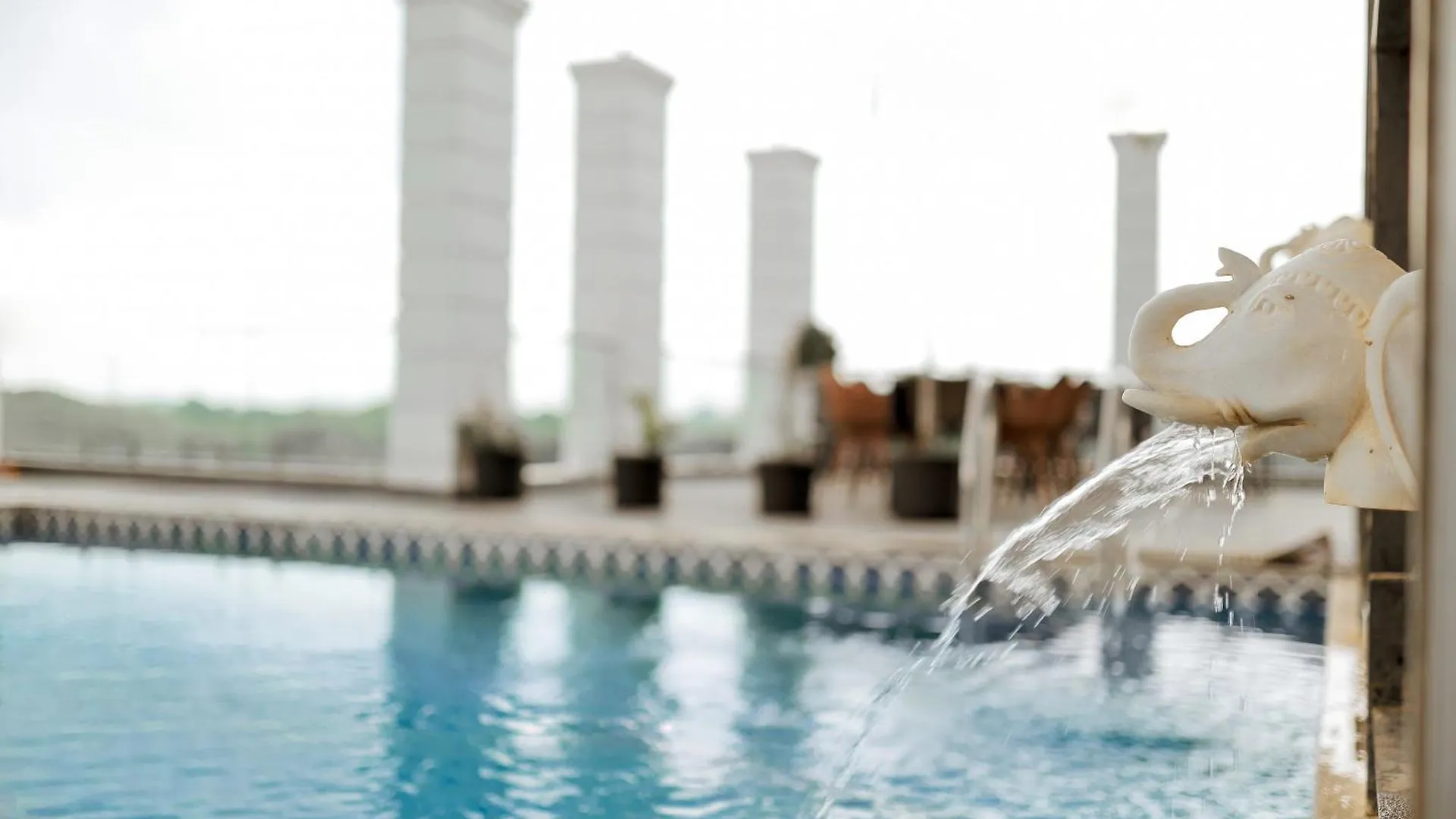 Hotel Revaas Lake View Boutique Stay Udaipur