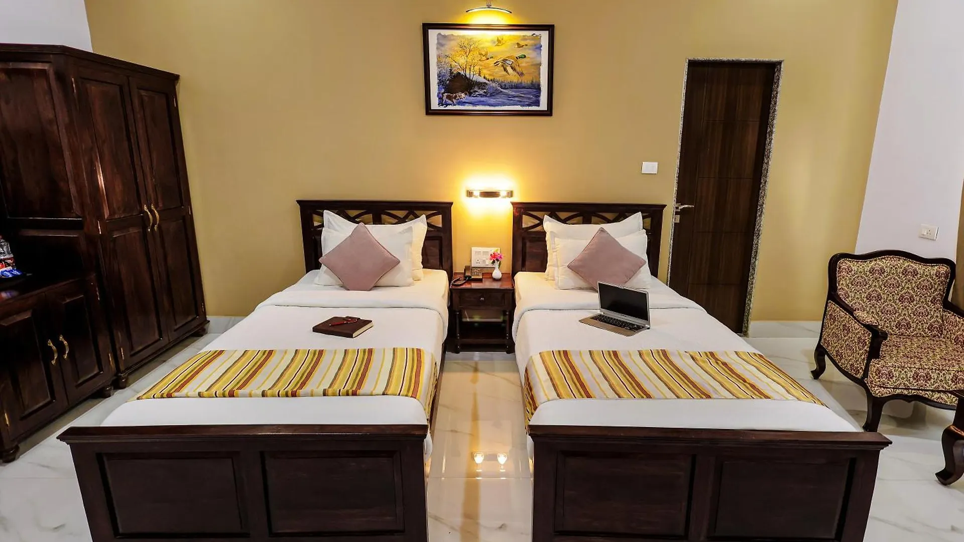 Revaas Lake View Boutique Stay Udaipur Hotel