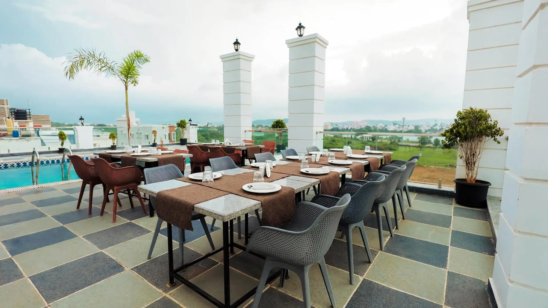 Revaas Lake View Boutique Stay Udaipur Hotel