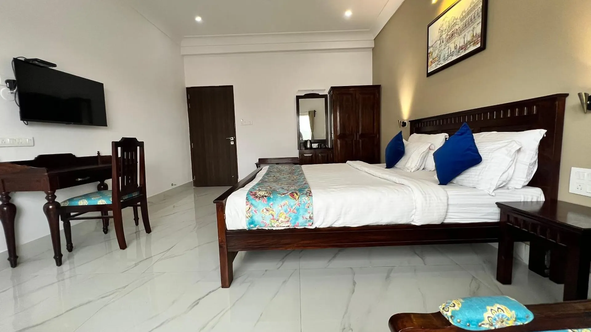 Revaas Lake View Boutique Stay Udaipur Hotel