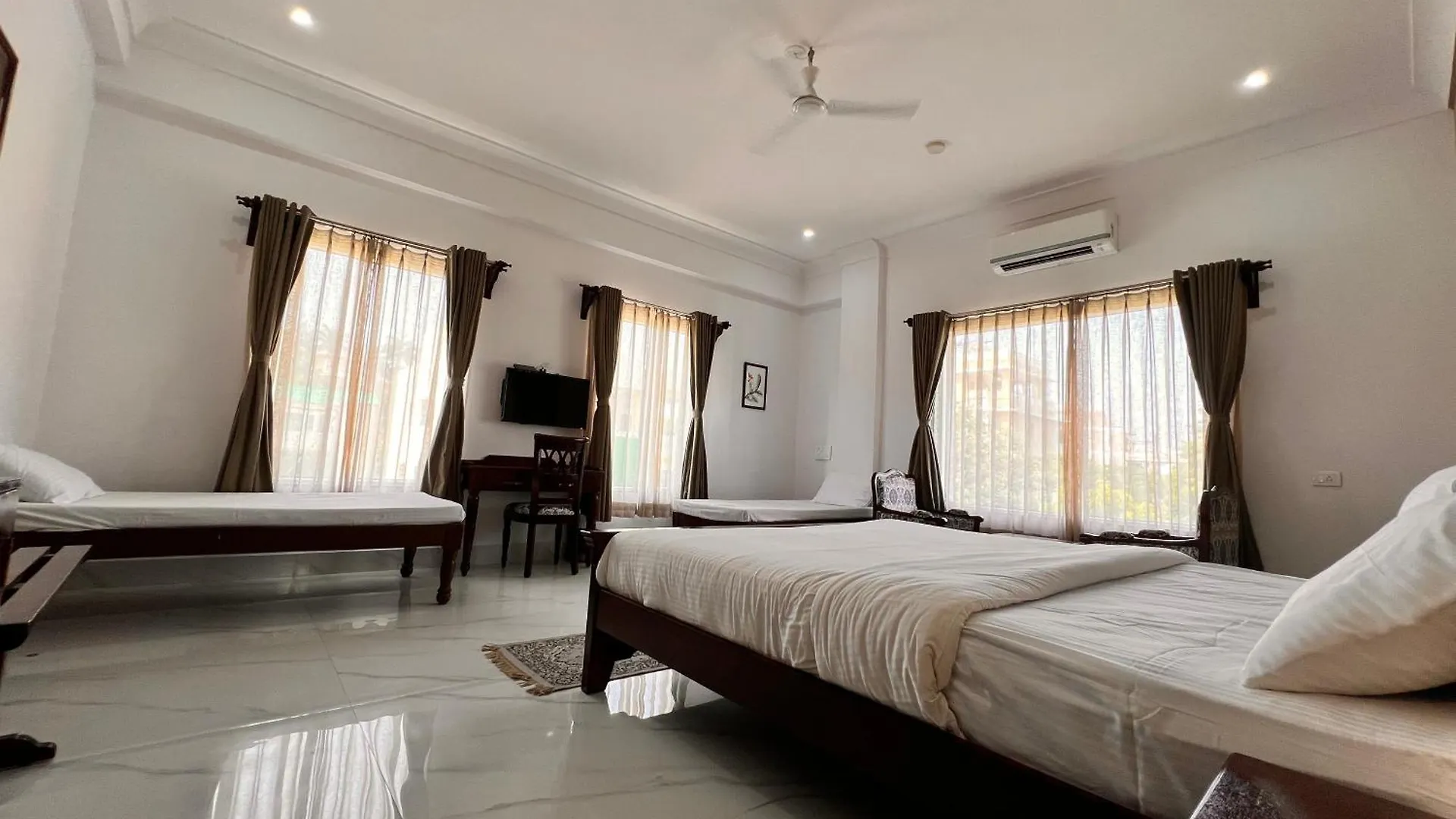 Revaas Lake View Boutique Stay Udaipur
