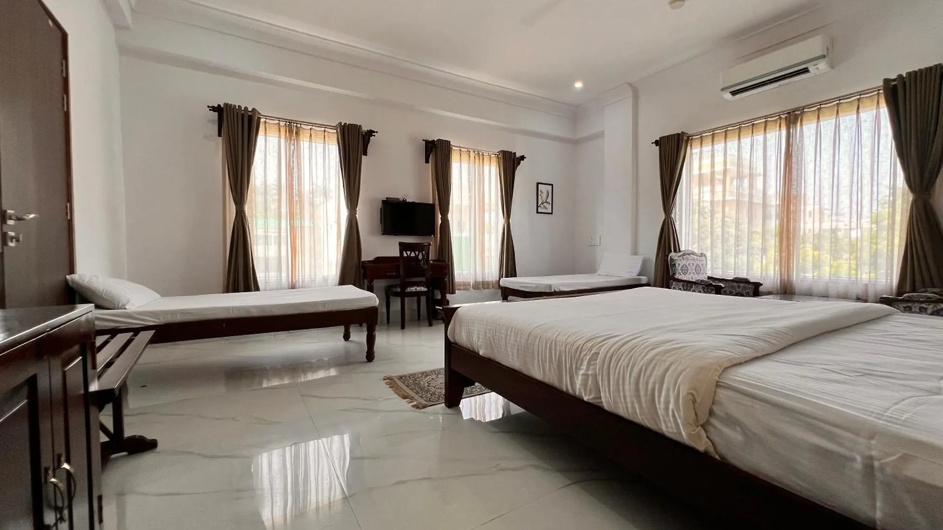 Revaas Lake View Boutique Stay Udaipur